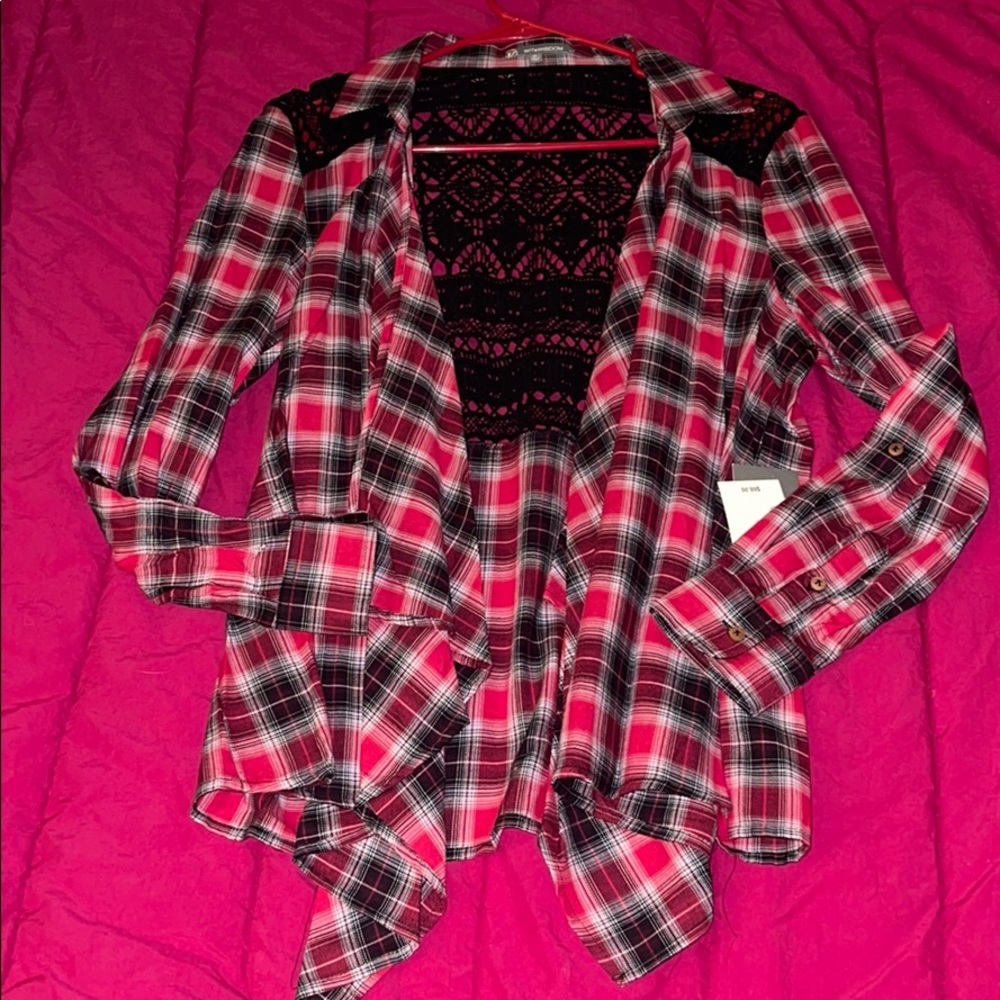 Long sleeve open flannel with crochet back